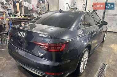 Седан Audi A4 2018 в 