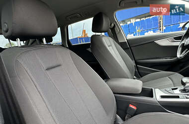 Универсал Audi A4 2016 в 