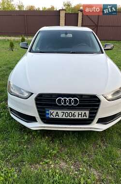 Седан Audi A4 2014 в Черкасах
