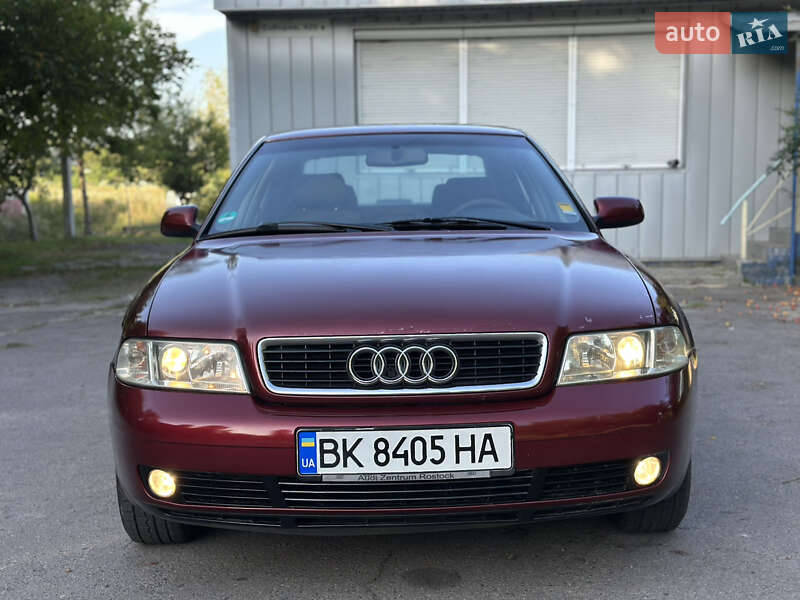 Седан Audi A4 1999 в Ровно