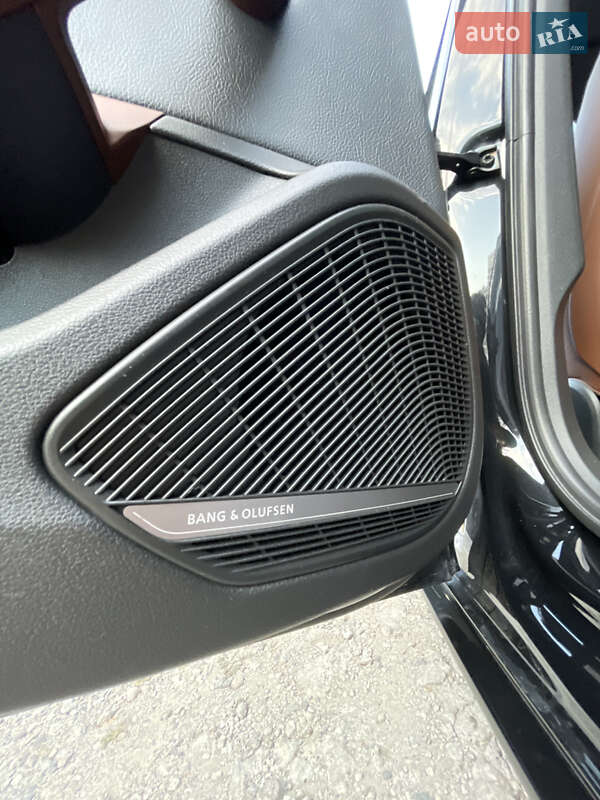 Седан Audi A4 2016 в Днепре