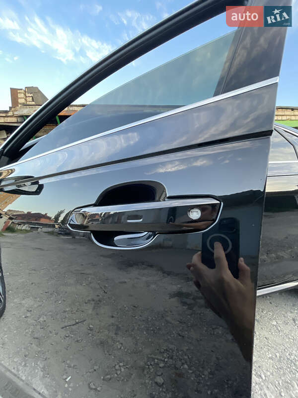 Седан Audi A4 2016 в Днепре