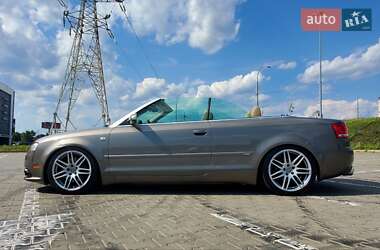 Кабриолет Audi A4 2009 в 