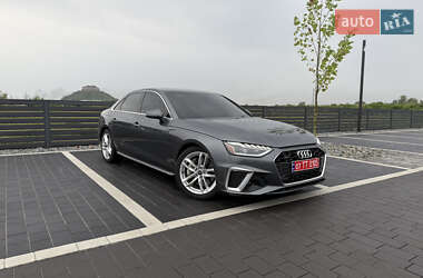 Седан Audi A4 2020 в Мукачевому