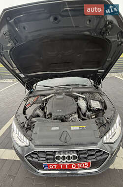 Седан Audi A4 2020 в 