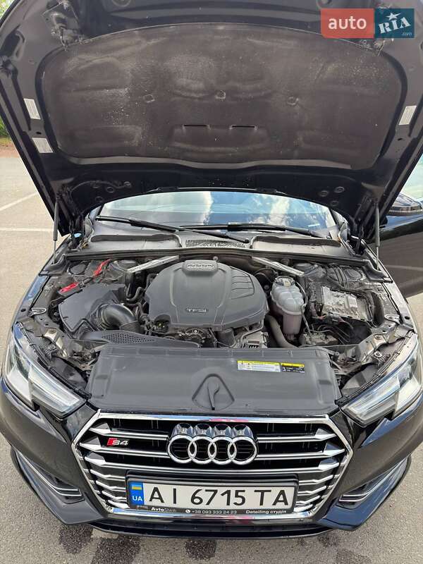 Седан Audi A4 2019 в Киеве
