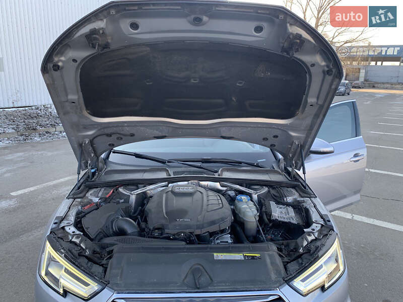 Седан Audi A4 2016 в Полтаві