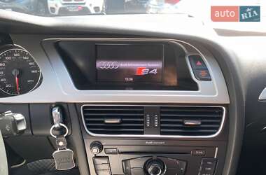 Седан Audi A4 2010 в 