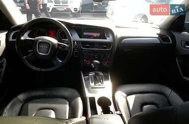 Седан Audi A4 2010 в 