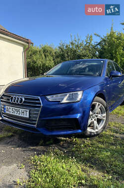 Седан Audi A4 2018 в Киеве