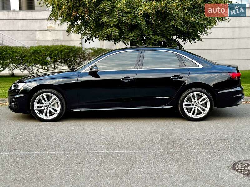 Седан Audi A4 2021 в Киеве