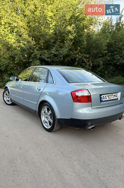 Седан Audi A4 2002 в 