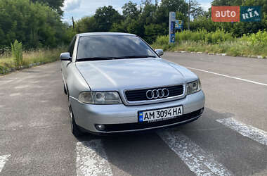 Седан Audi A4 1999 в 