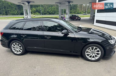 Универсал Audi A4 2018 в 