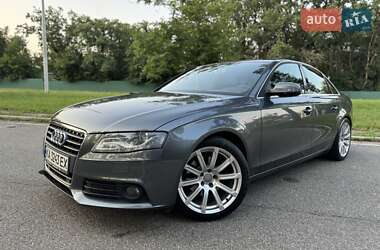 Седан Audi A4 2010 в 