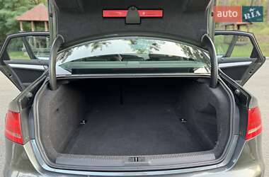 Седан Audi A4 2010 в 