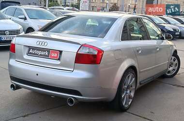 Седан Audi A4 2002 в 