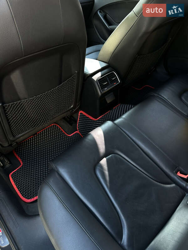 Седан Audi A4 2012 в Черкассах