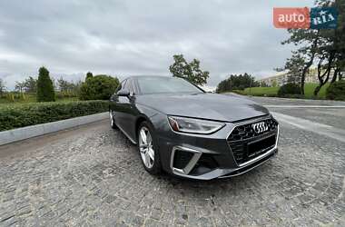 Седан Audi A4 2020 в Дніпрі