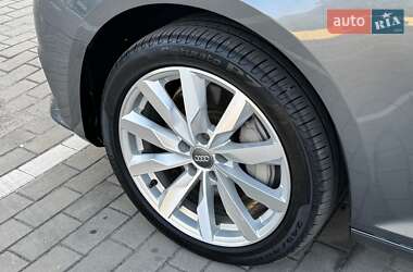 Седан Audi A4 2017 в 