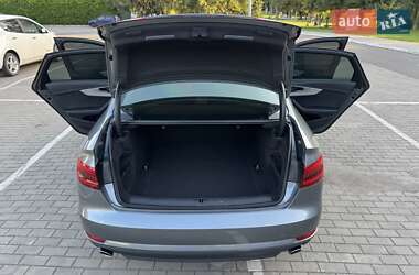 Седан Audi A4 2017 в 