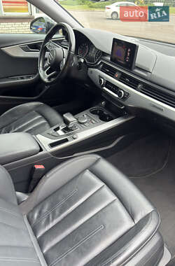 Седан Audi A4 2016 в 