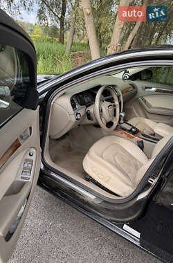Седан Audi A4 2011 в 