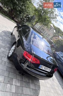 Седан Audi A4 2012 в 