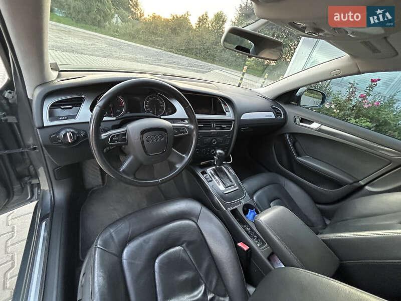 Седан Audi A4 2012 в Хмельницком
