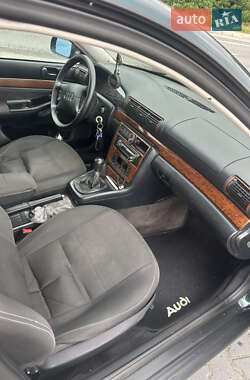 Седан Audi A4 1996 в 