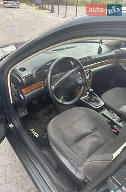 Седан Audi A4 1996 в 