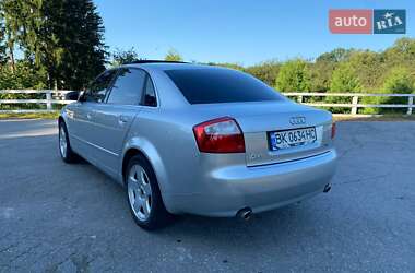 Седан Audi A4 2002 в 