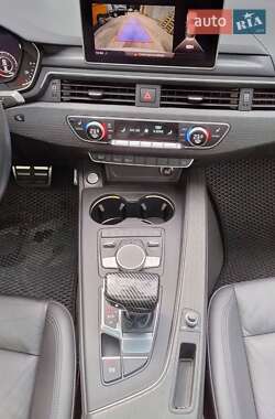 Седан Audi A4 2016 в 
