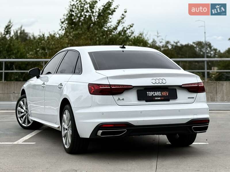 Седан Audi A4 2021 в Киеве