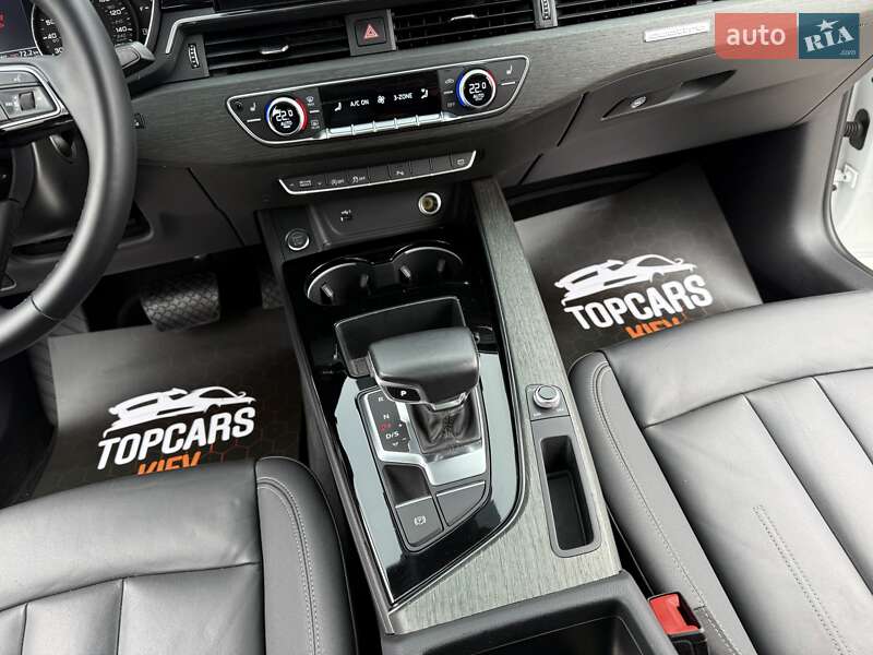 Седан Audi A4 2021 в Киеве