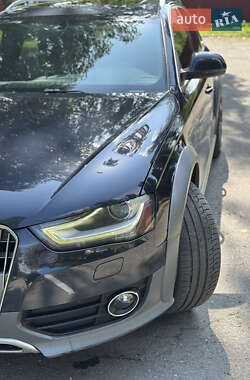Универсал Audi A4 2012 в 