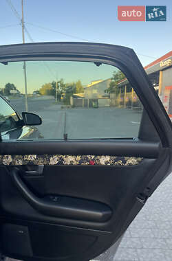 Седан Audi A4 2005 в 