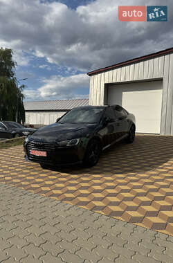 Седан Audi A4 2017 в 
