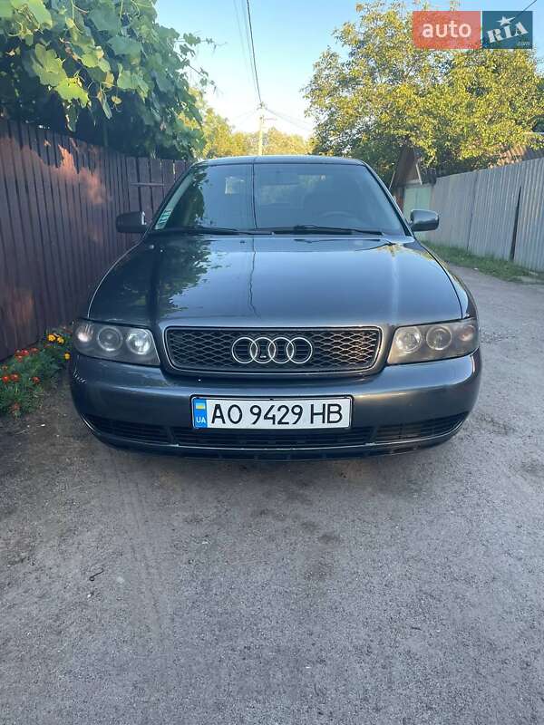 Седан Audi A4 1995 в Житомире