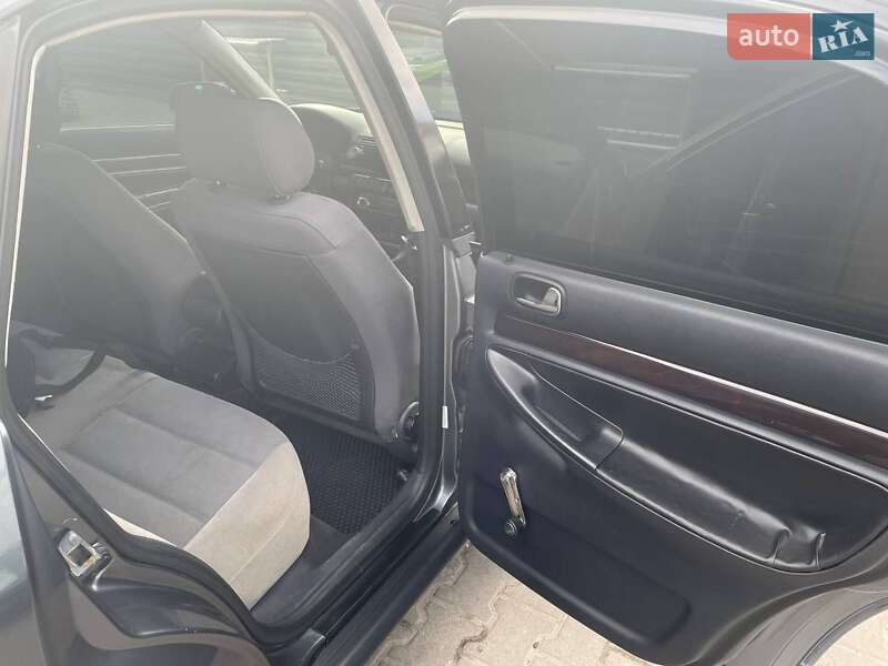 Седан Audi A4 1995 в Житомире