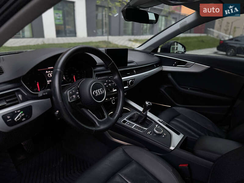 Седан Audi A4 2017 в Ровно