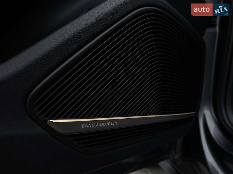 Седан Audi A4 2017 в Ровно