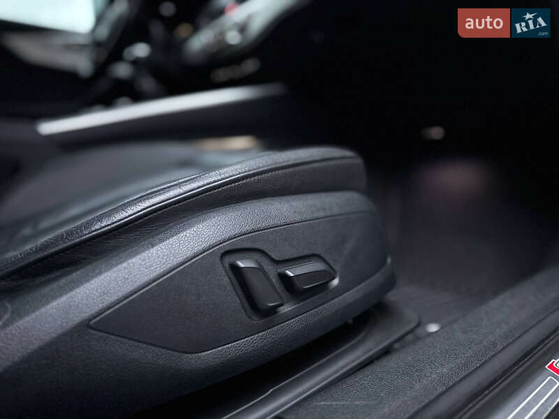 Седан Audi A4 2017 в Ровно