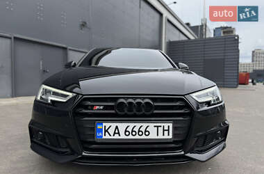 Седан Audi A4 2016 в 