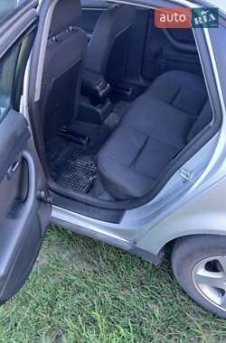 Седан Audi A4 2004 в Ровно