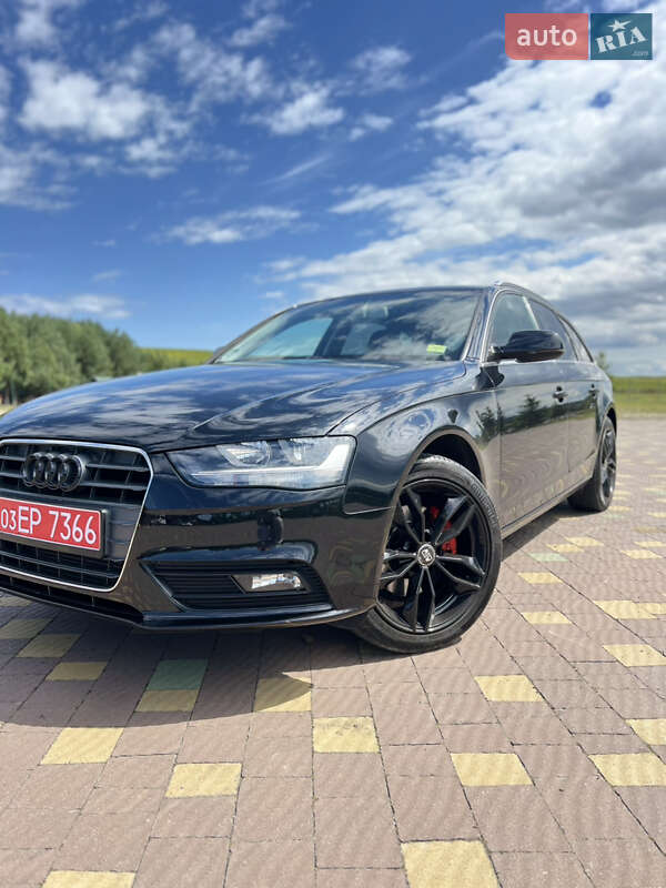 Универсал Audi A4 2012 в Львове
