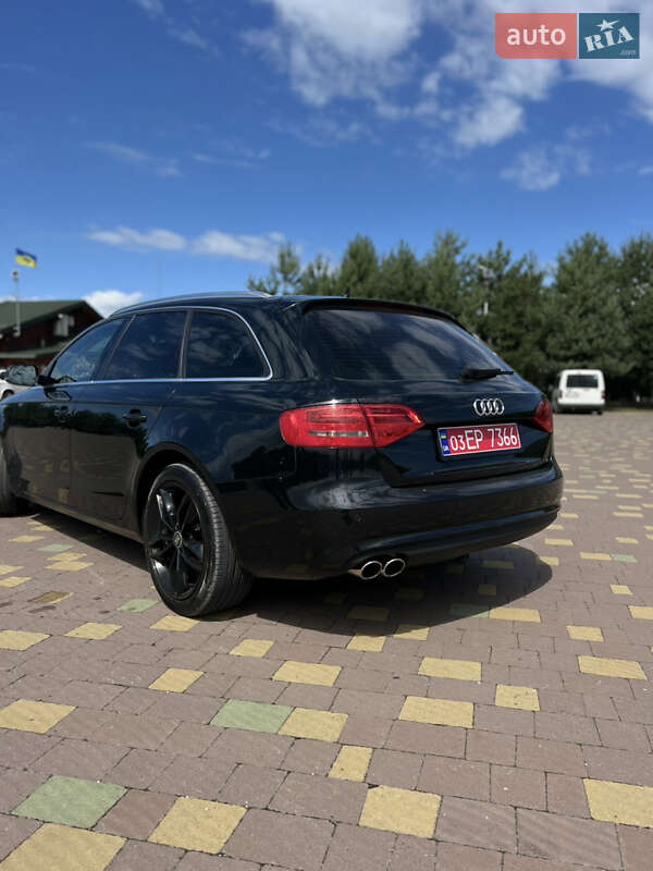 Универсал Audi A4 2012 в Львове