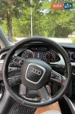 Седан Audi A4 2011 в 