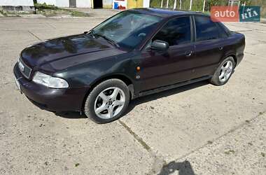 Седан Audi A4 1995 в 