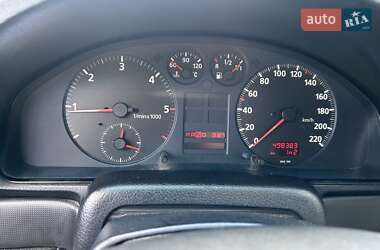 Седан Audi A4 1995 в 